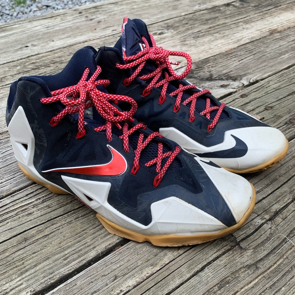 Nike Lebron 11 “Independence day”